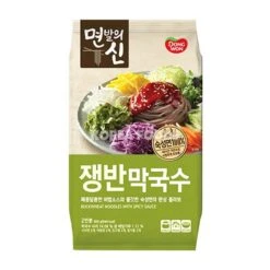 Dongwon Buckwheat Noodles With Spicy Sauce 405g
